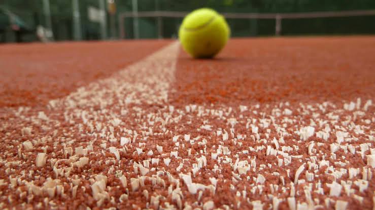 Artificial clay tennis court
